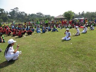  Ribuan Siswa SD di Kuansing Ikuti Sikat Gigi Massal